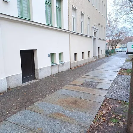 Chic Bei Zoo & Klinik *