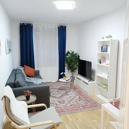 Chic Bei Zoo & Klinik Apartment *